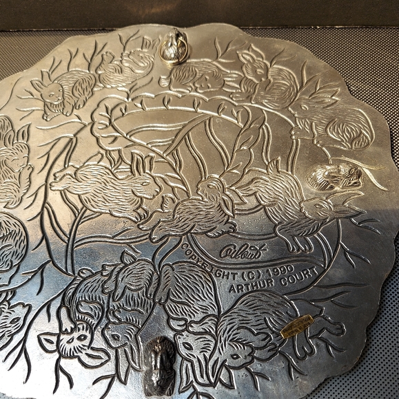 Arthur Court rabbits trivet or hang on wall - Picture 3 of 3